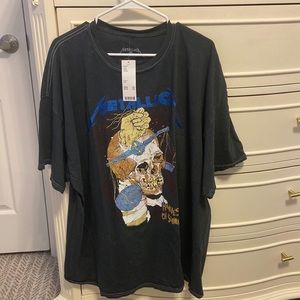 Brand new Urban Outfitters Oversized T-Shirt. Selling because I got wrong size